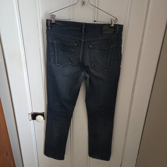 Perry Ellis Slim Fit Jeans (32" x 32") - Picture 4 of 9